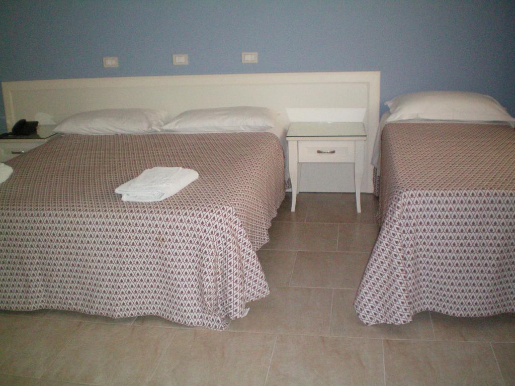 Hotel Zio Cataldo Корато Номер фото